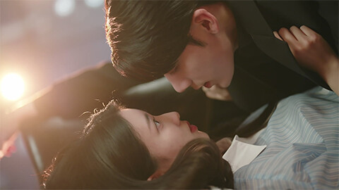 契約結婚3年目～恋に落ちるなんて聞いてません！～ 第二十七話「会議室の逆転劇」